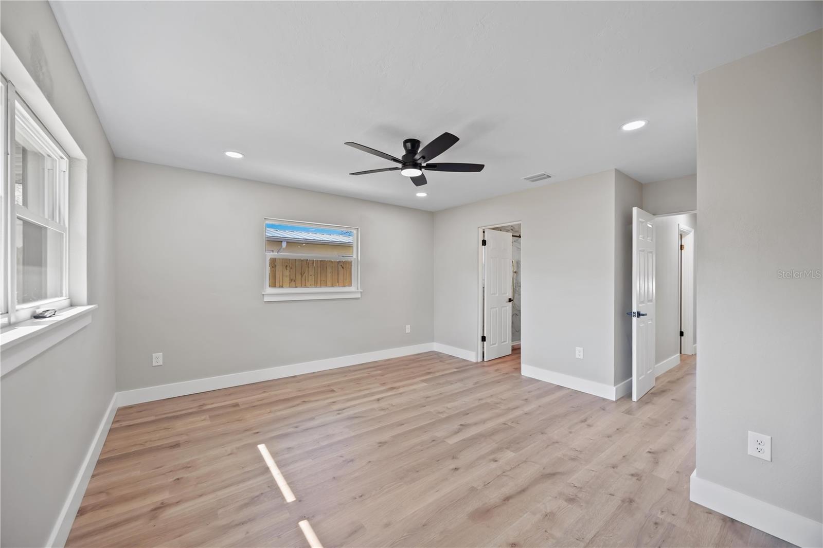 Image 18 of 44 For 2770 Wood Street