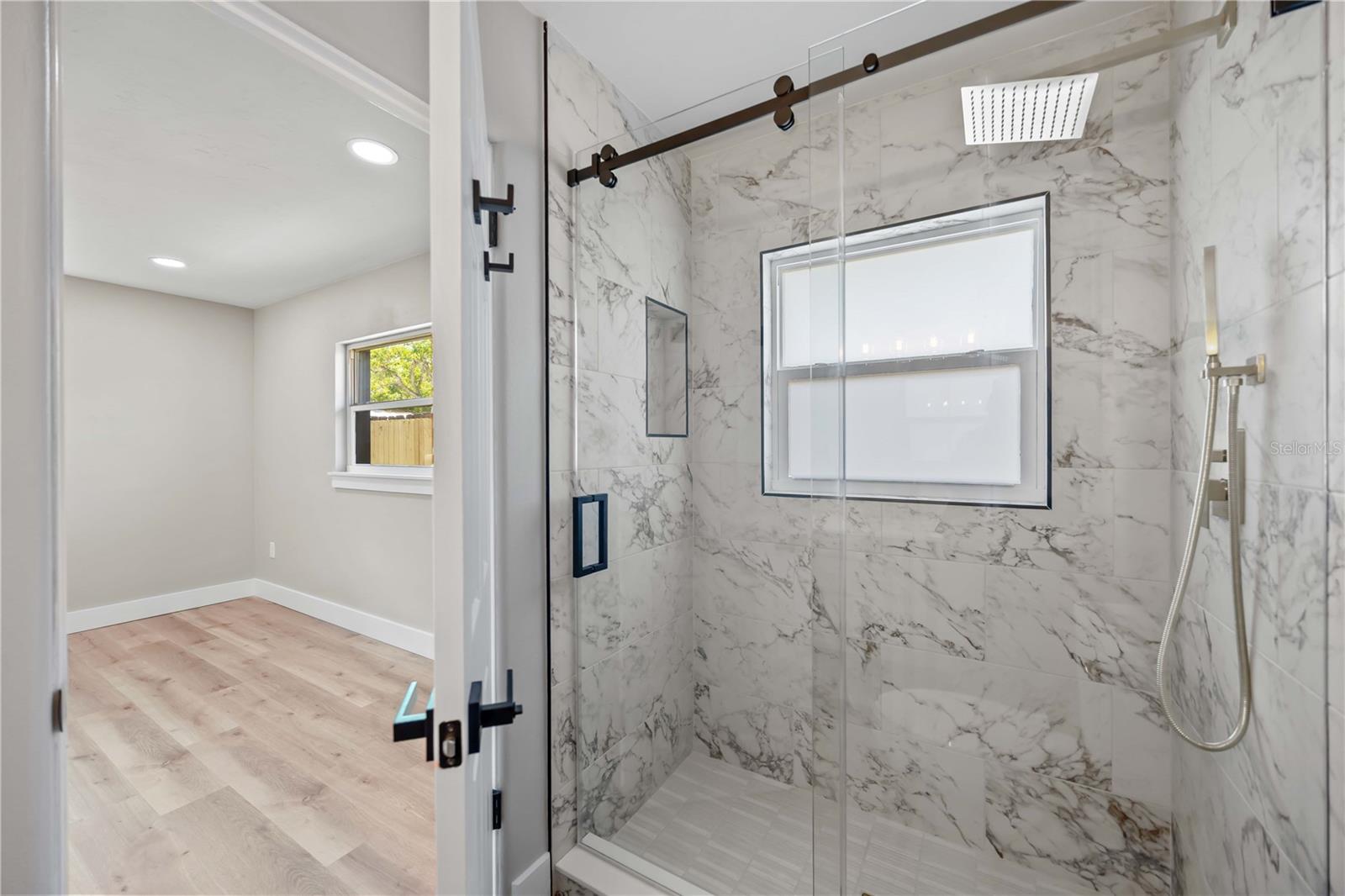 Image 21 of 44 For 2770 Wood Street