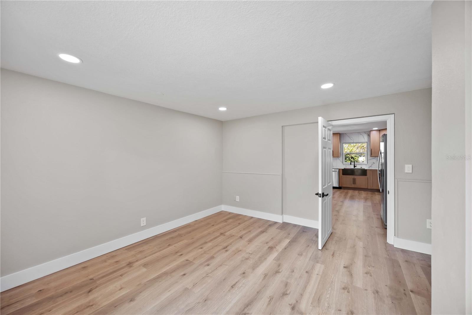 Image 24 of 44 For 2770 Wood Street