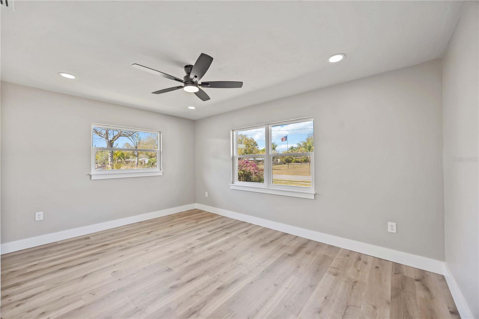 Image 32 of 44 For 2770 Wood Street