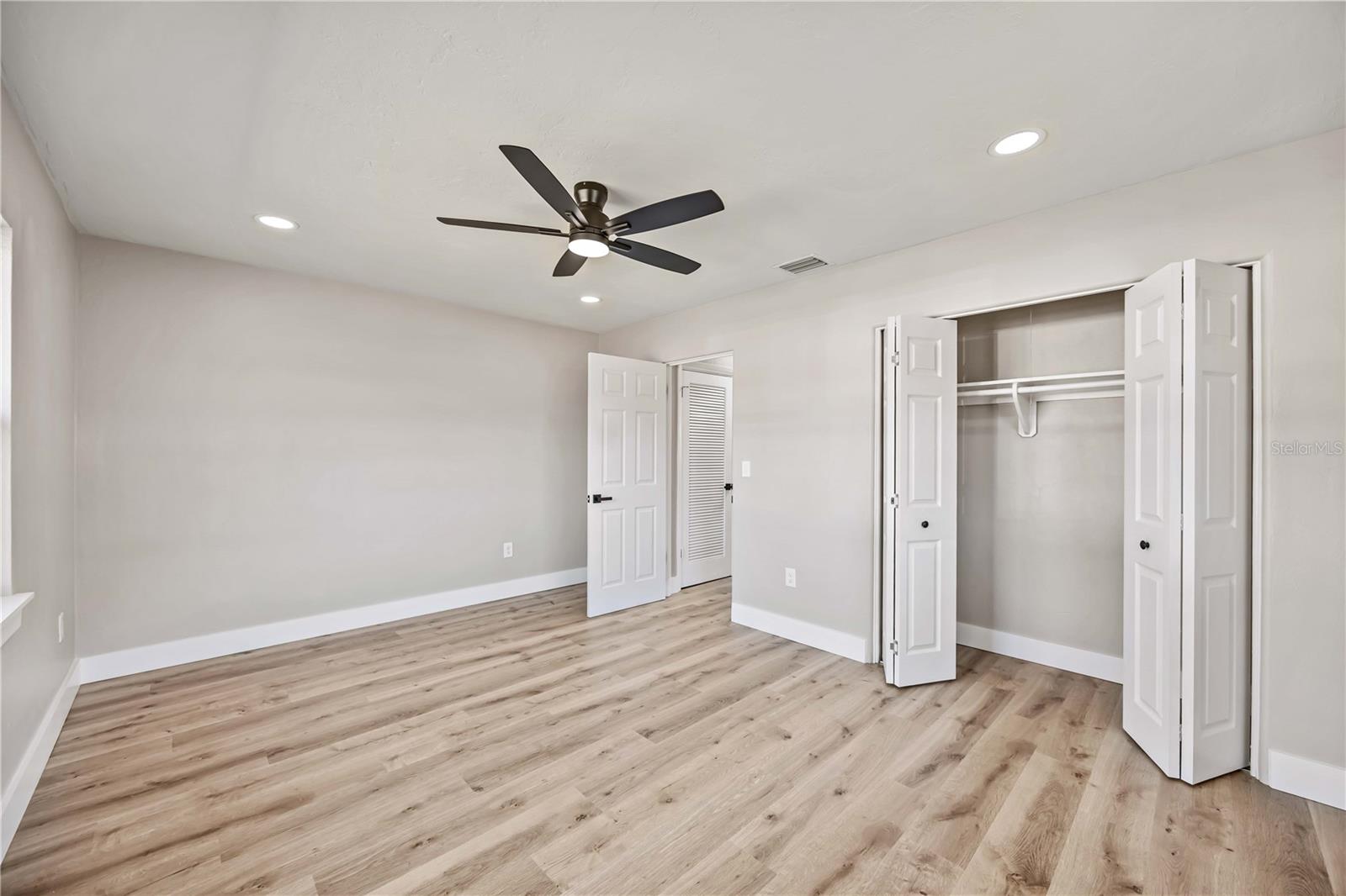 Image 33 of 44 For 2770 Wood Street