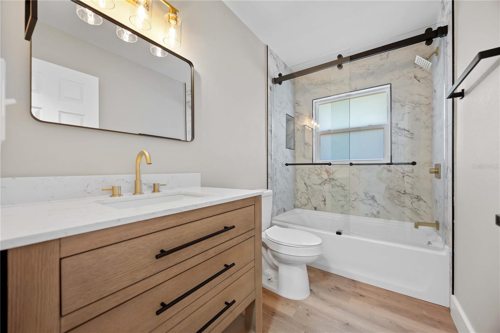 Image 4 of 44 For 2770 Wood Street