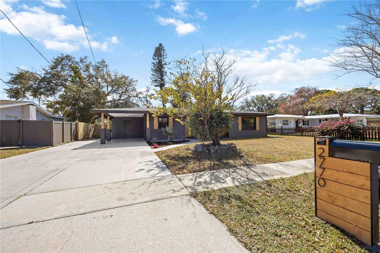 Image 6 of 44 For 2770 Wood Street