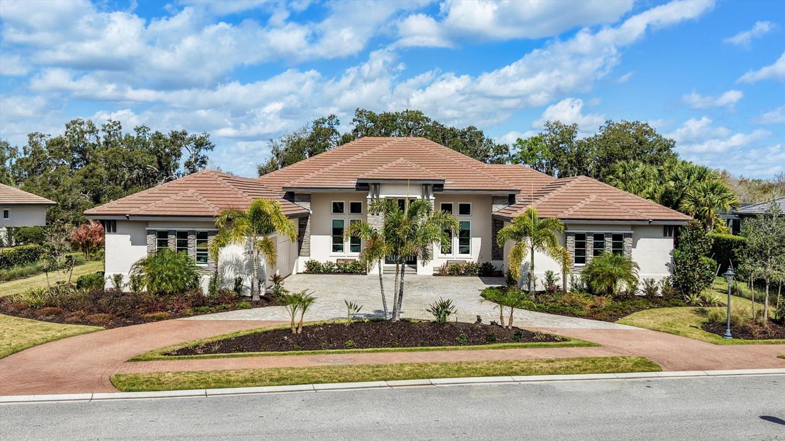 Details for 3927 Founders Club Drive, SARASOTA, FL 34240