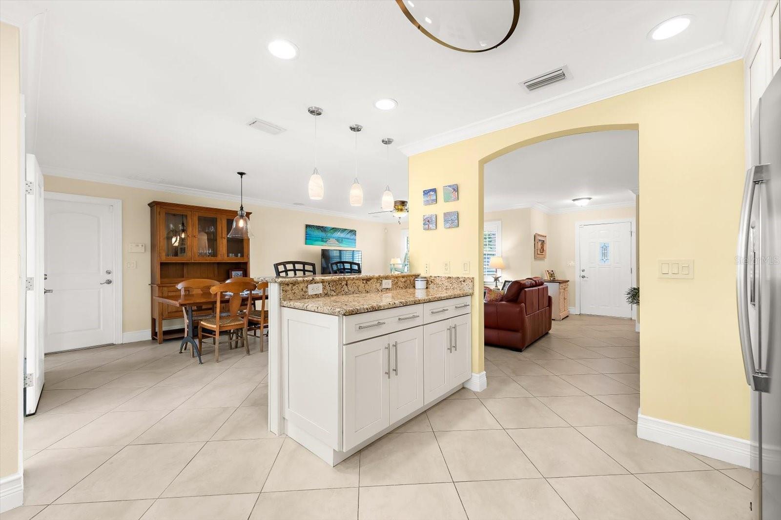 Image 15 of 55 For 5723 1st Avenue Drive W