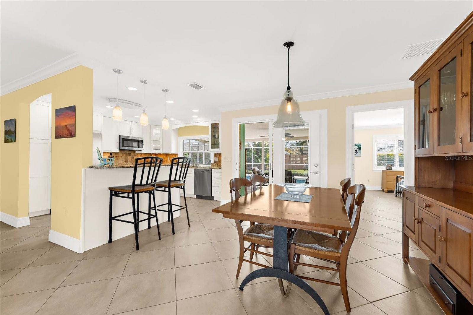 Image 19 of 55 For 5723 1st Avenue Drive W