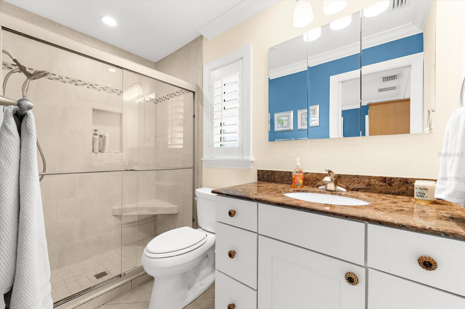 Image 27 of 55 For 5723 1st Avenue Drive W