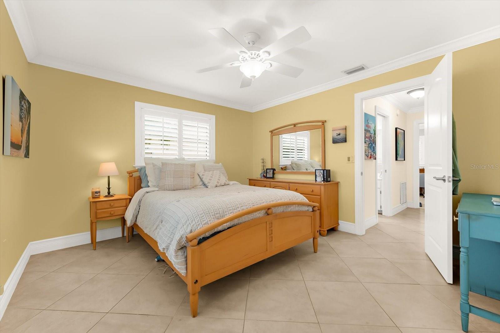 Image 35 of 55 For 5723 1st Avenue Drive W