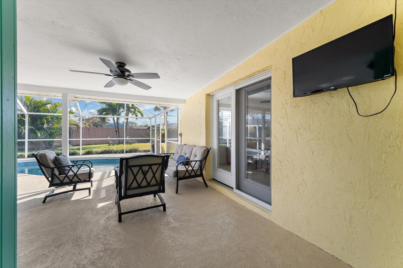 Image 36 of 55 For 5723 1st Avenue Drive W