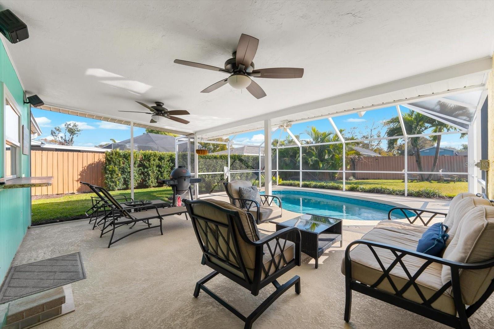 Image 37 of 55 For 5723 1st Avenue Drive W