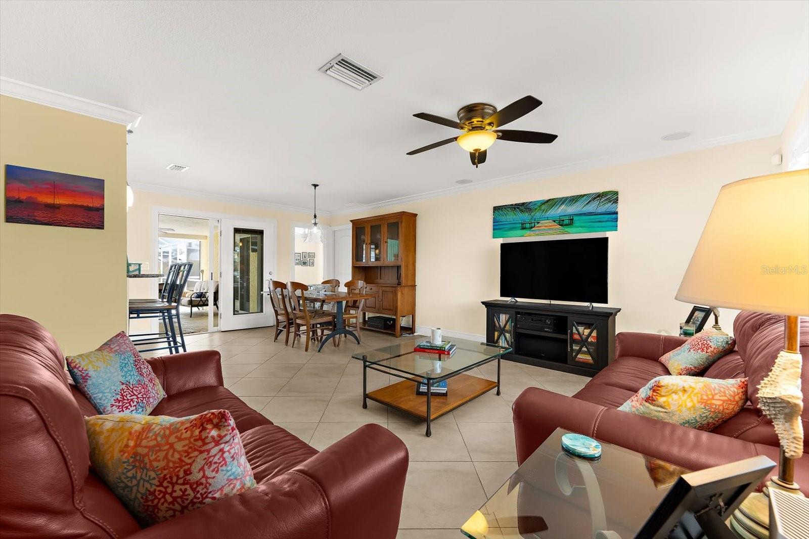 Image 8 of 55 For 5723 1st Avenue Drive W