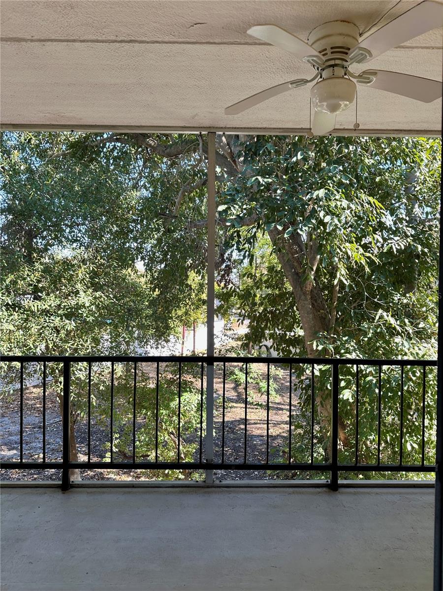 Image 14 of 21 For 4435 1st Street Ne 205