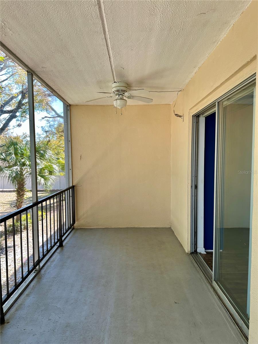 Image 16 of 21 For 4435 1st Street Ne 205