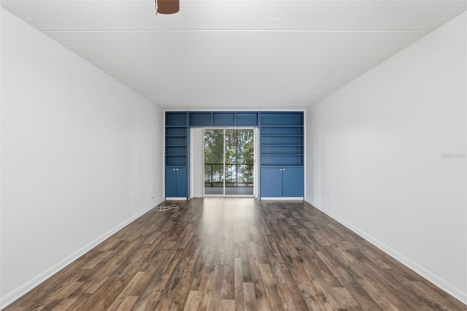 Image 6 of 21 For 4435 1st Street Ne 205