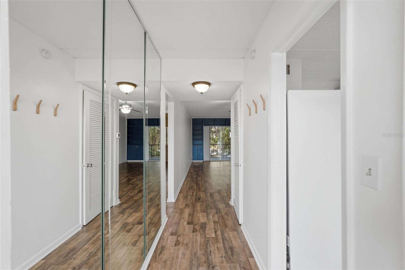 Image 8 of 21 For 4435 1st Street Ne 205