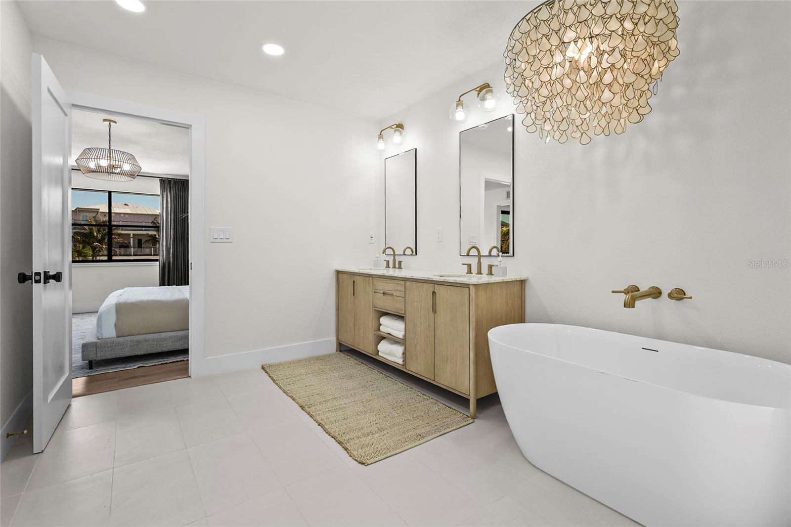 Image 33 of 84 For 519 Loquat Drive