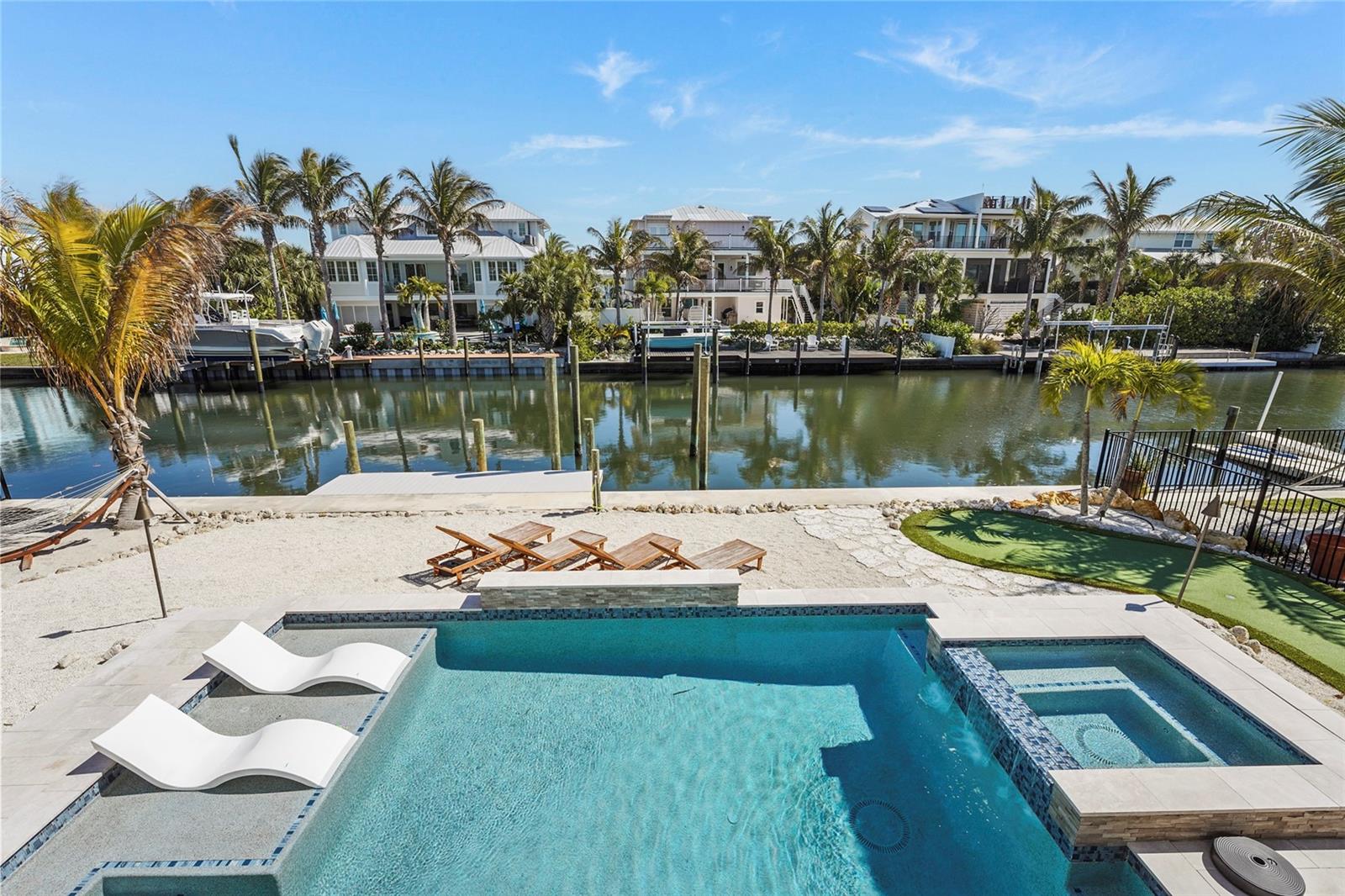 Image 4 of 84 For 519 Loquat Drive