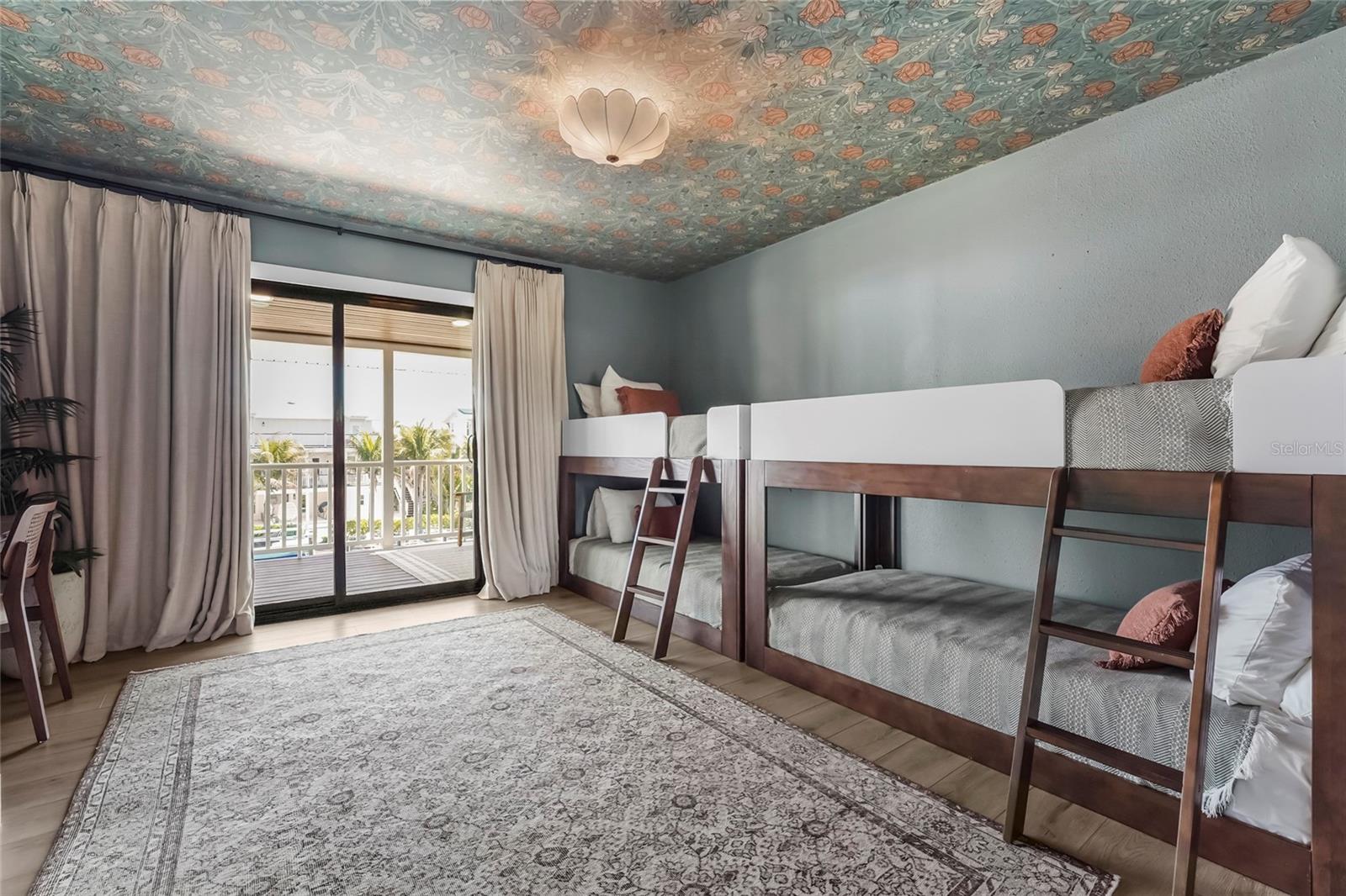 Image 49 of 84 For 519 Loquat Drive