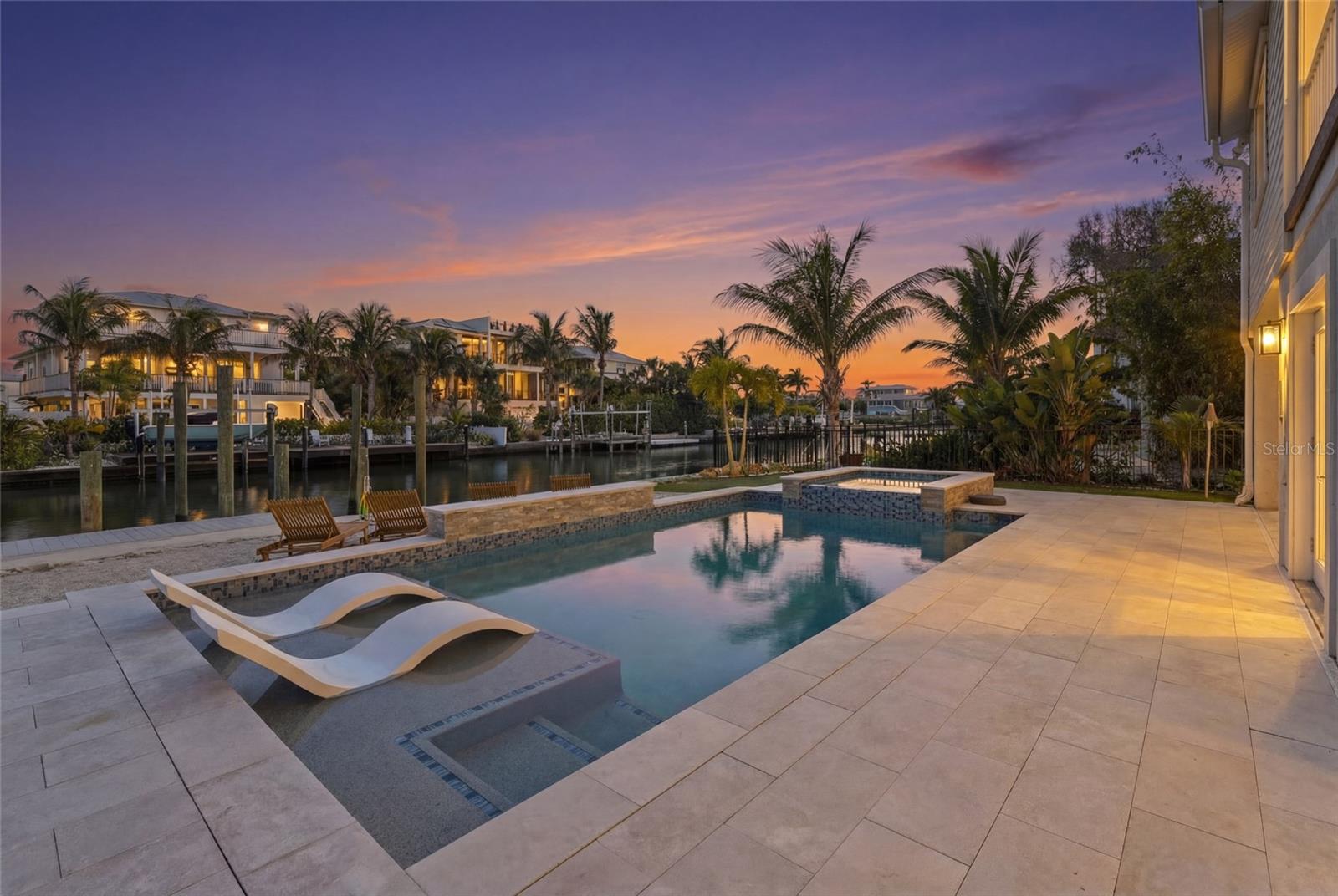 Image 5 of 84 For 519 Loquat Drive