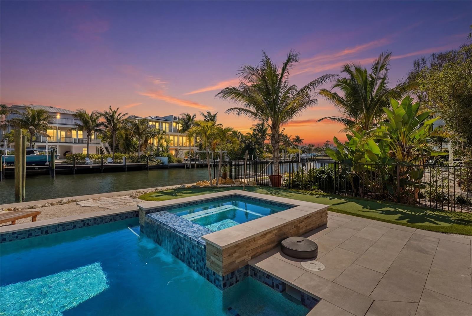 Image 6 of 84 For 519 Loquat Drive