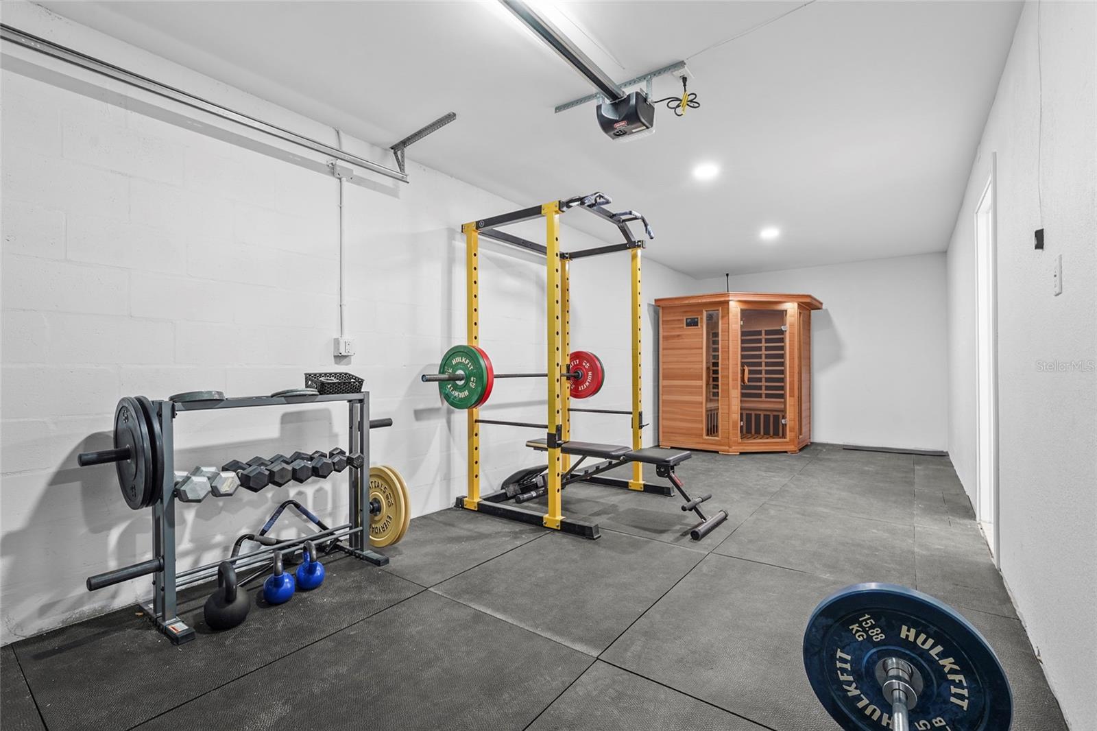 Image 60 of 84 For 519 Loquat Drive