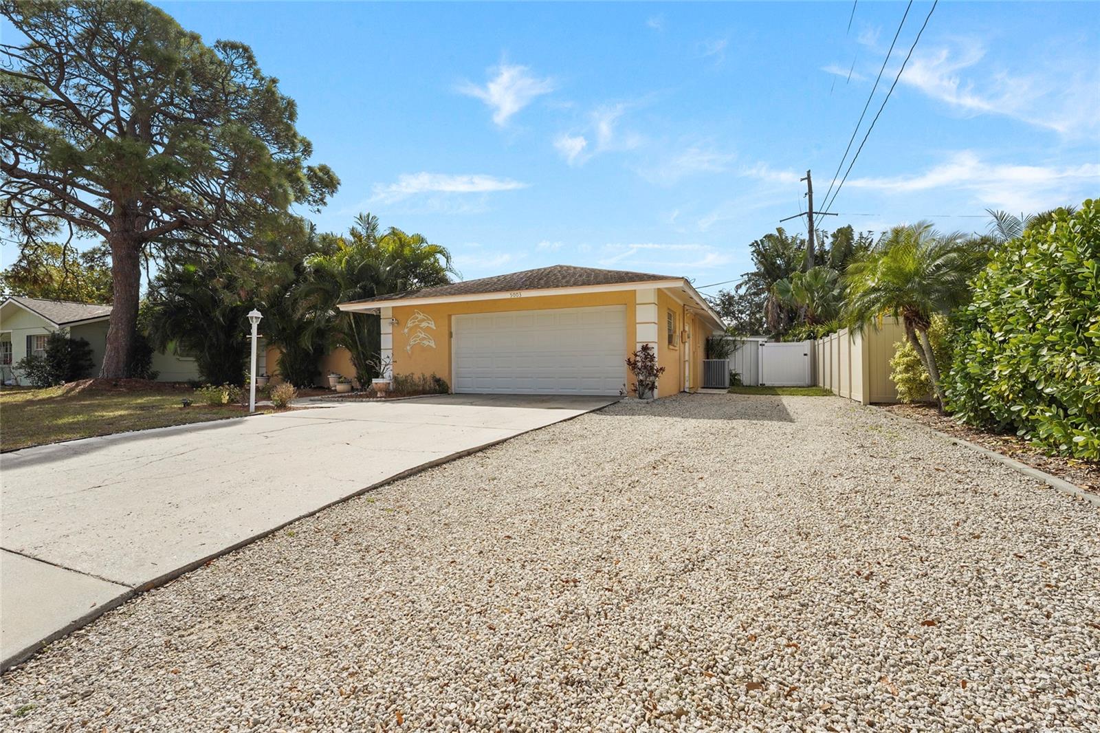 Image 15 of 49 For 5003 20th Avenue W