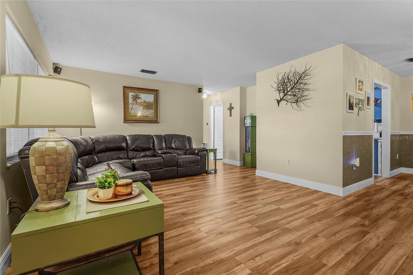 Image 18 of 49 For 5003 20th Avenue W