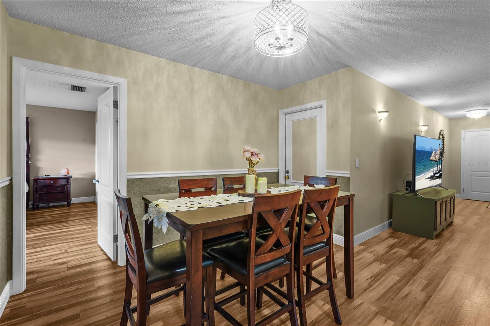 Image 20 of 49 For 5003 20th Avenue W