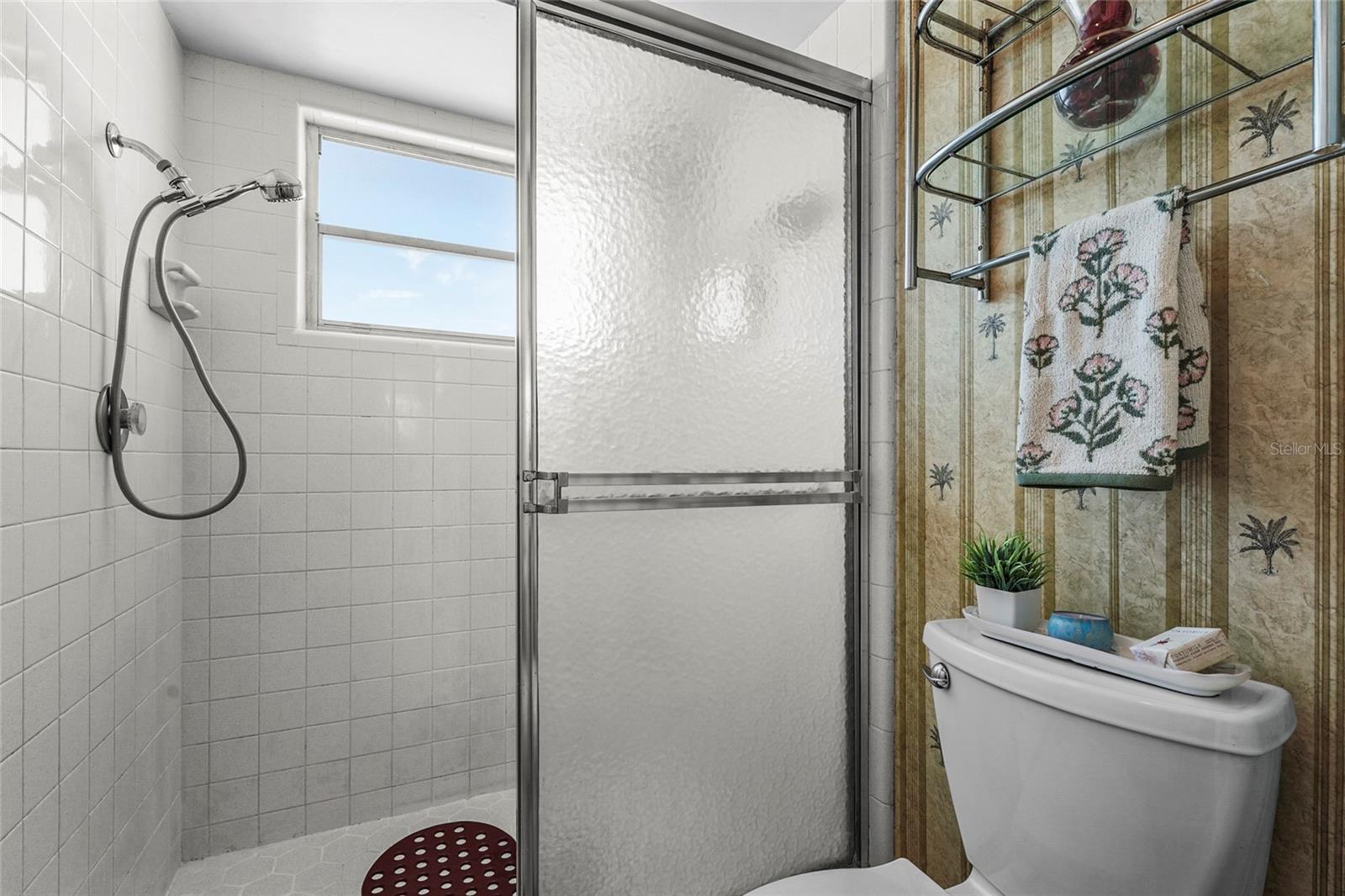 Image 28 of 49 For 5003 20th Avenue W