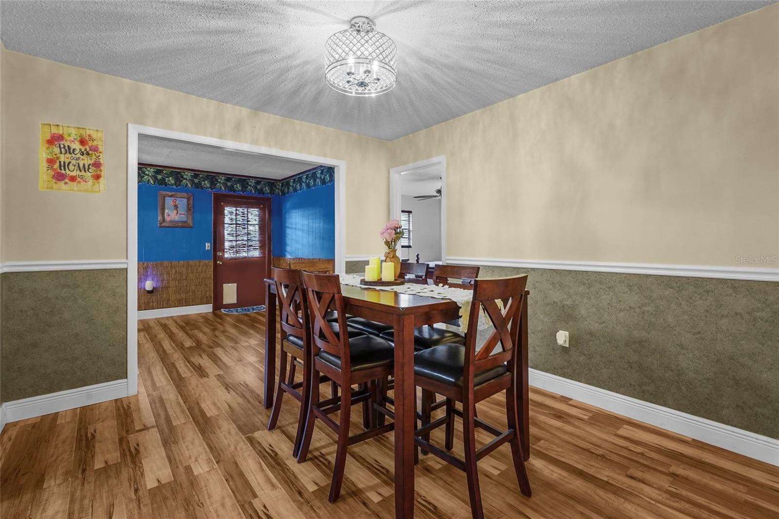 Image 6 of 49 For 5003 20th Avenue W