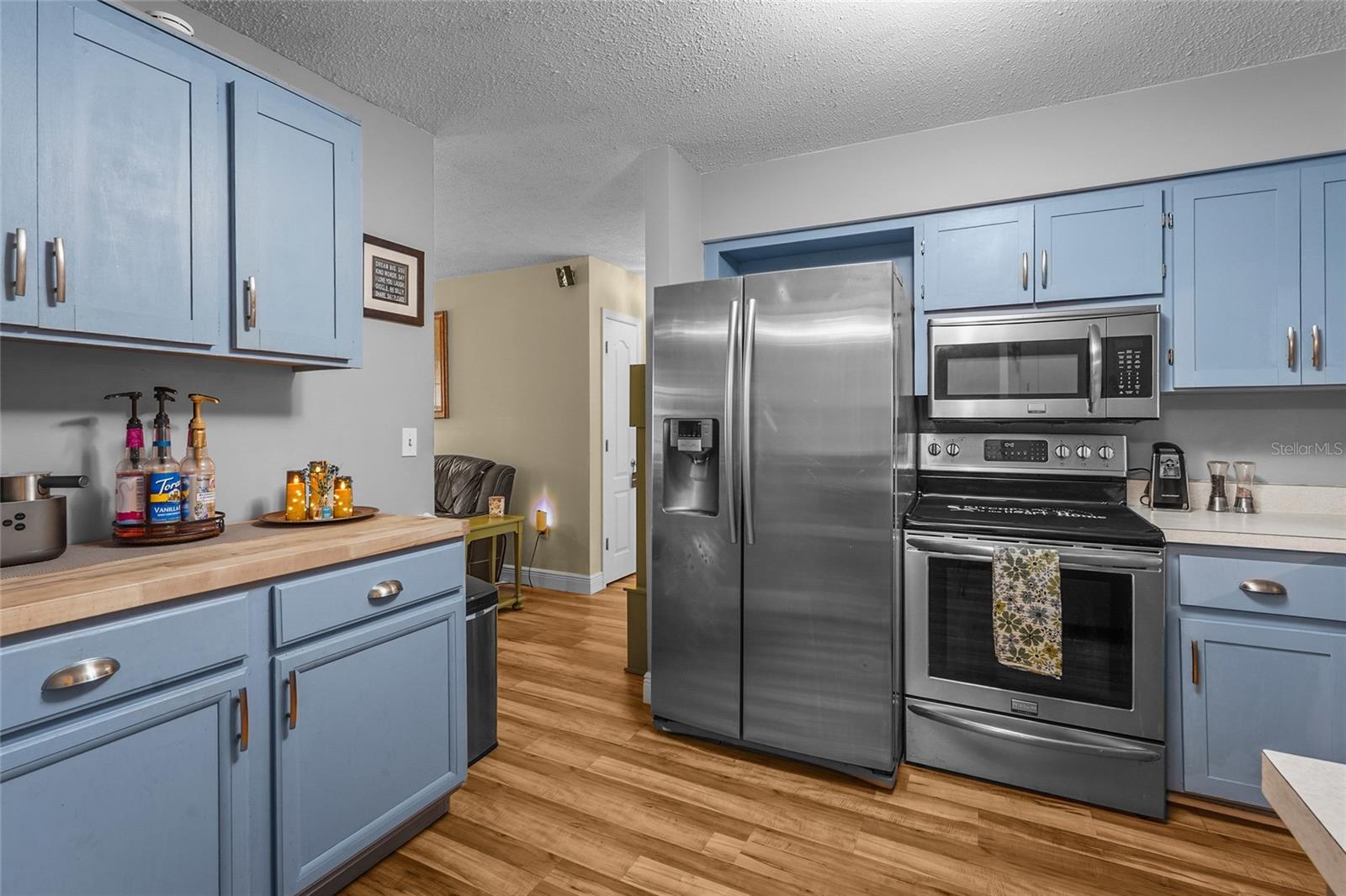 Image 8 of 49 For 5003 20th Avenue W