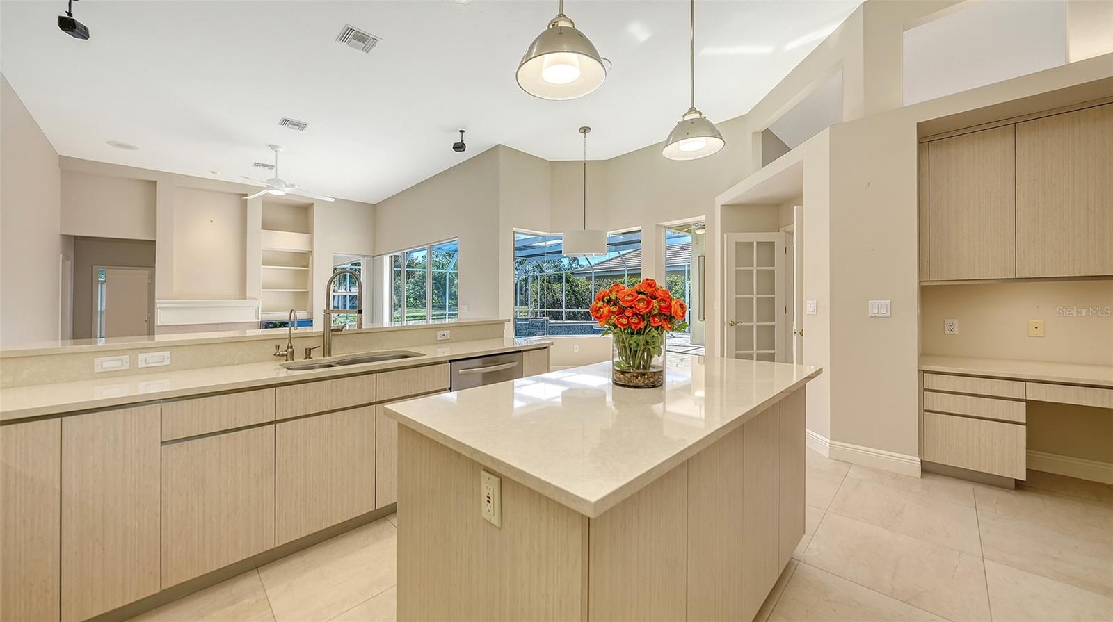 Image 15 of 88 For 6309 Thorndon Circle