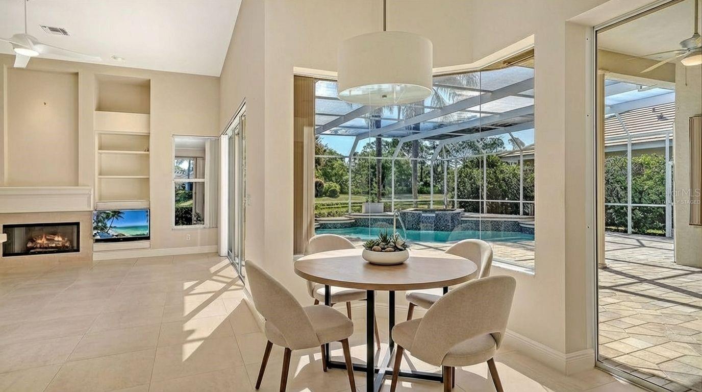 Image 18 of 88 For 6309 Thorndon Circle