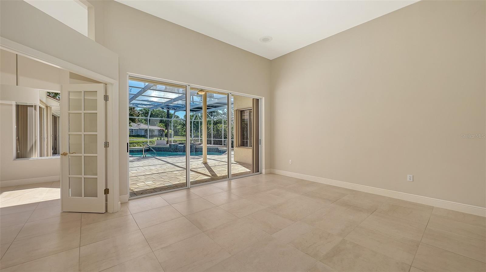 Image 5 of 88 For 6309 Thorndon Circle