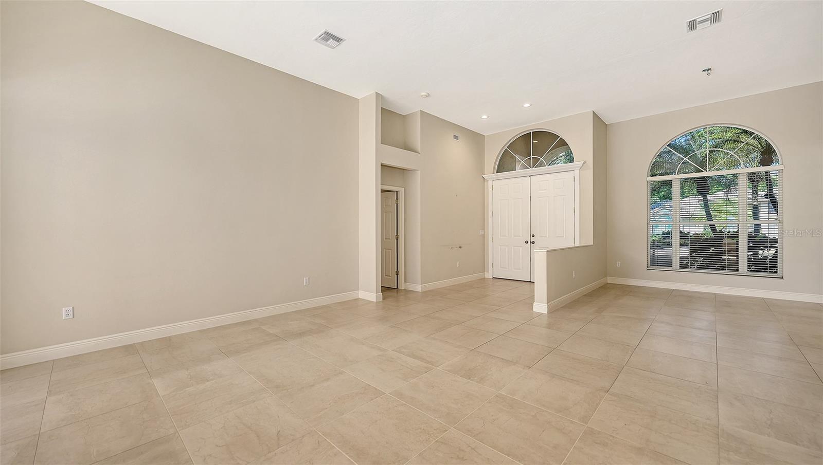 Image 6 of 88 For 6309 Thorndon Circle