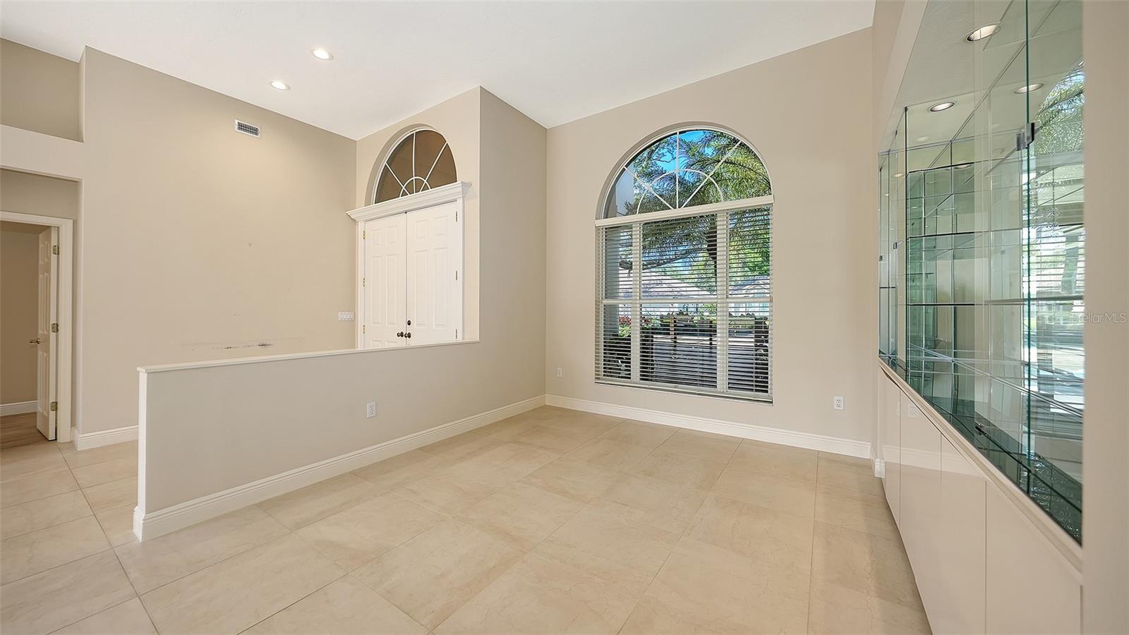 Image 9 of 88 For 6309 Thorndon Circle