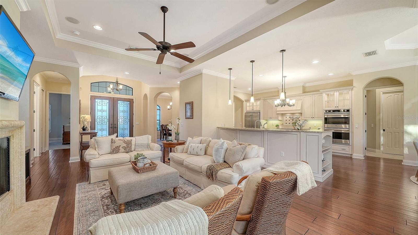 Image 20 of 93 For 15404 Linn Park Terrace