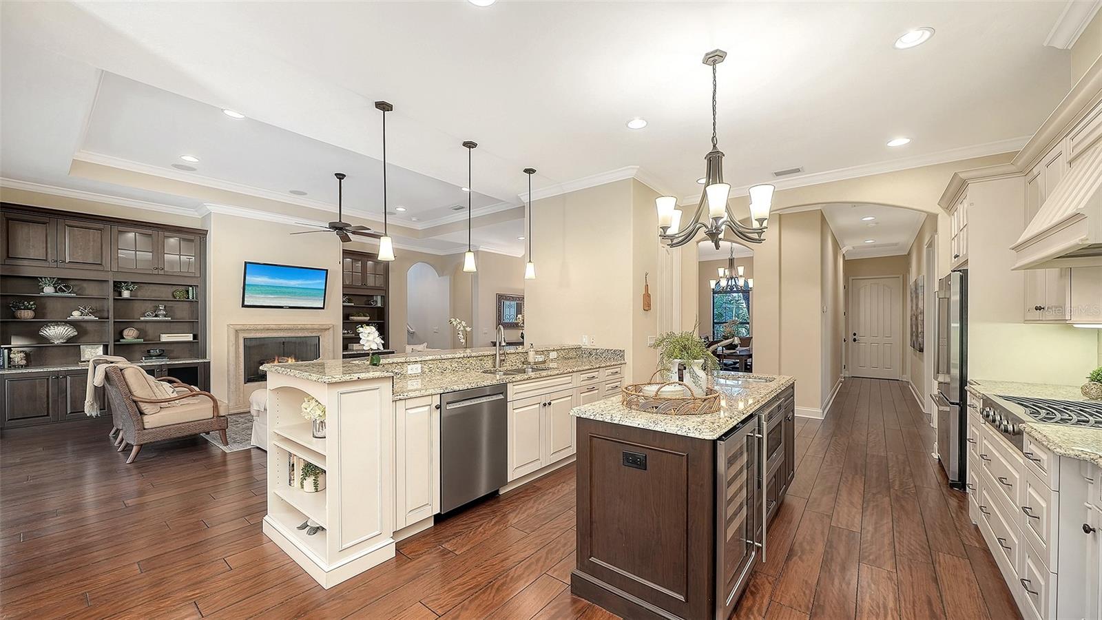 Image 22 of 93 For 15404 Linn Park Terrace