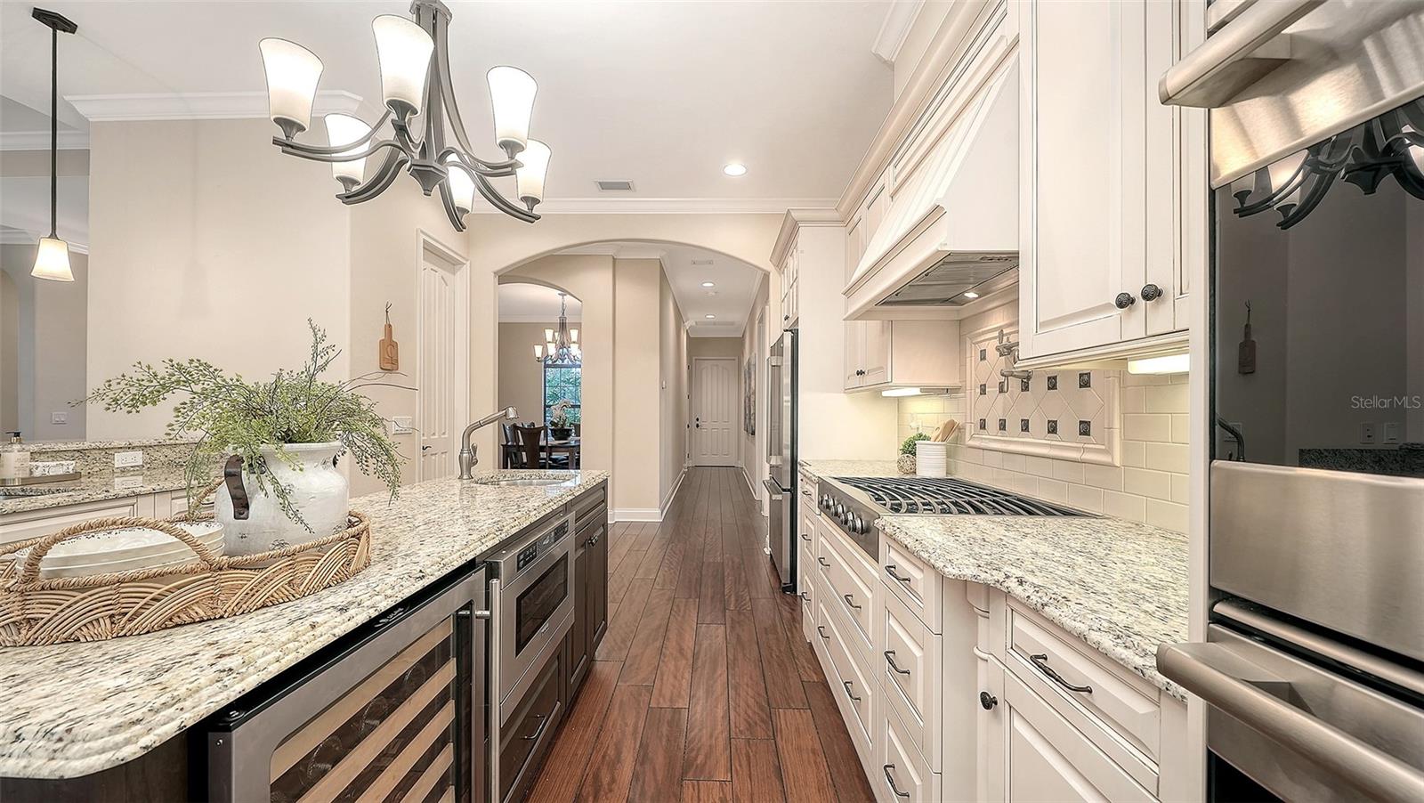 Image 24 of 93 For 15404 Linn Park Terrace