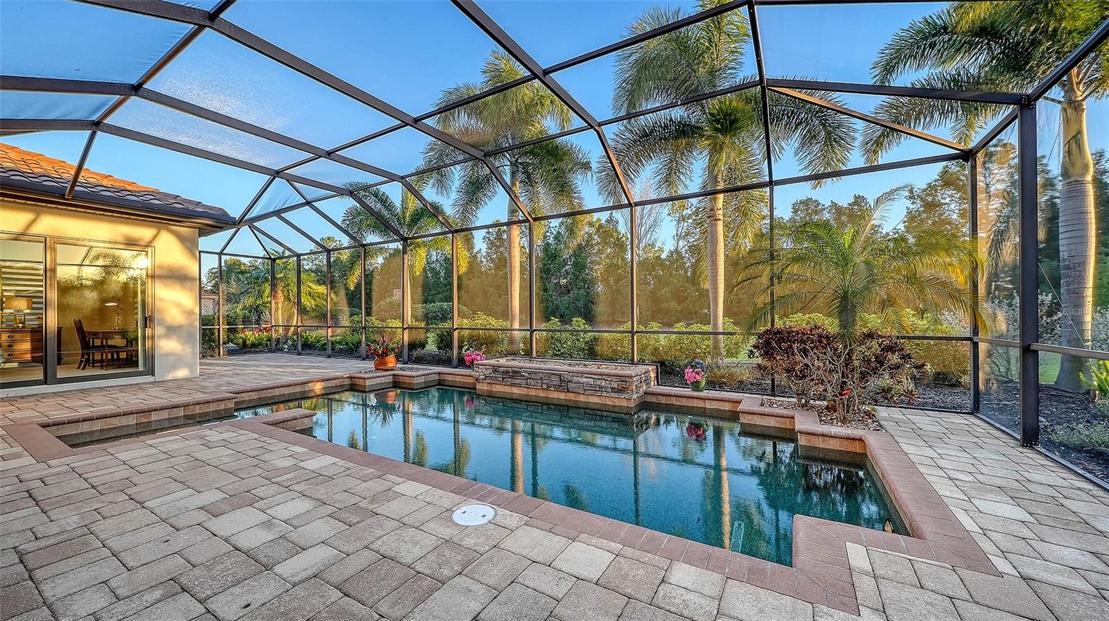 Image 4 of 93 For 15404 Linn Park Terrace