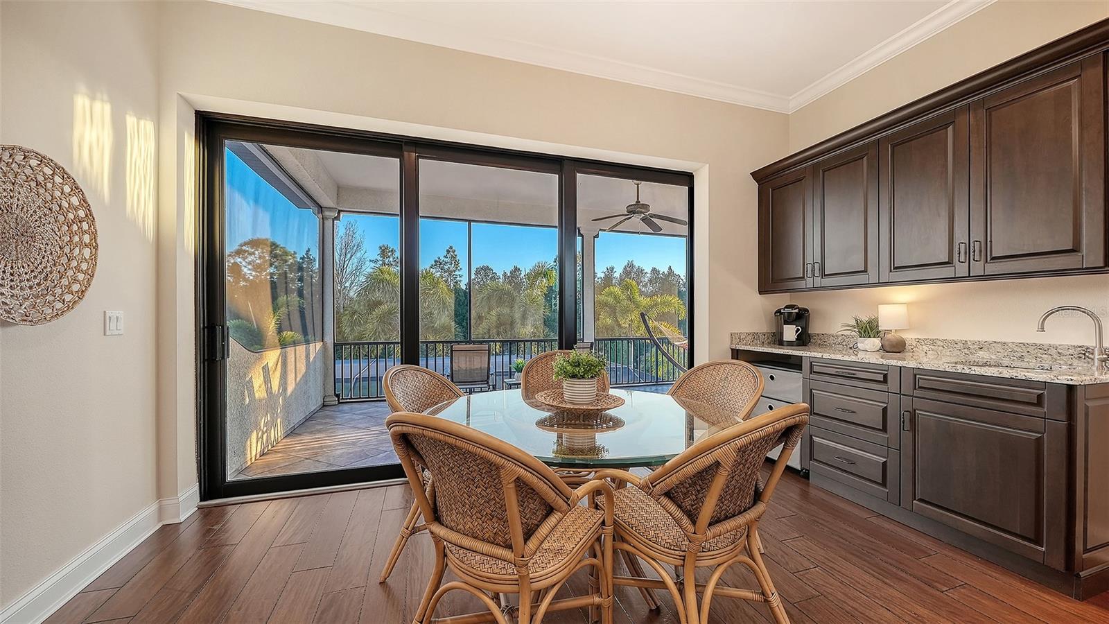 Image 43 of 93 For 15404 Linn Park Terrace