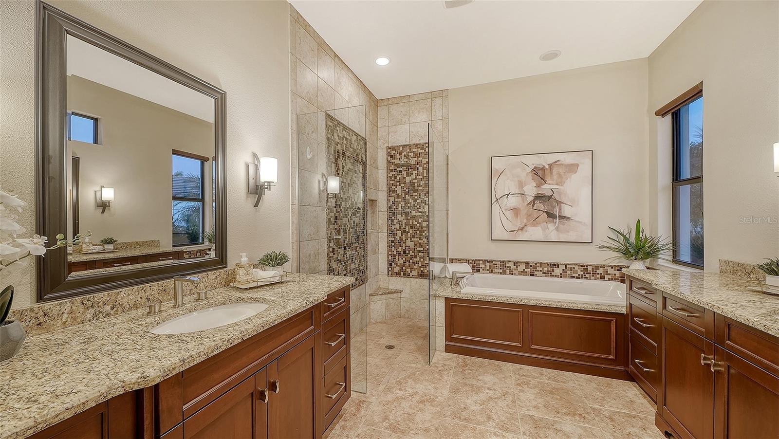 Image 56 of 93 For 15404 Linn Park Terrace