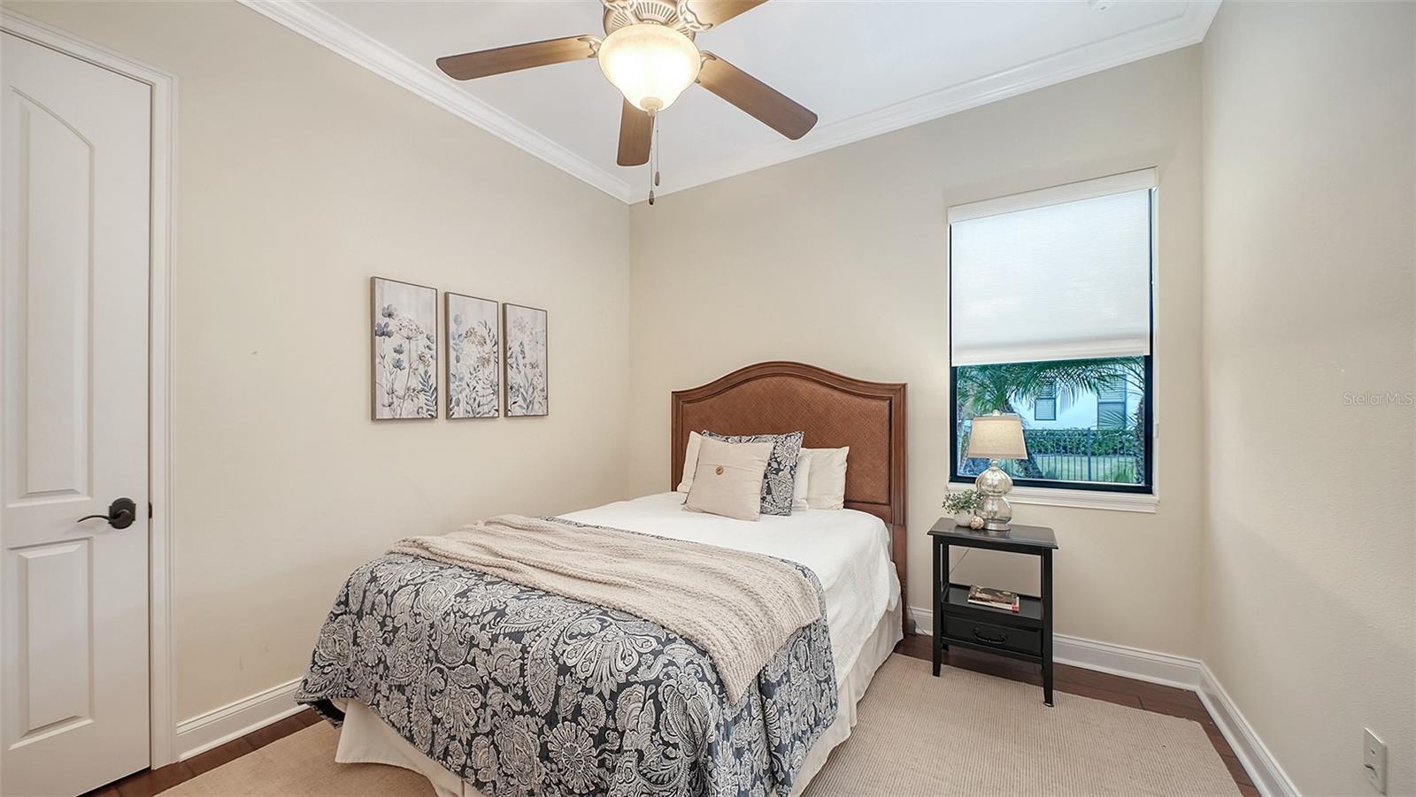 Image 65 of 93 For 15404 Linn Park Terrace