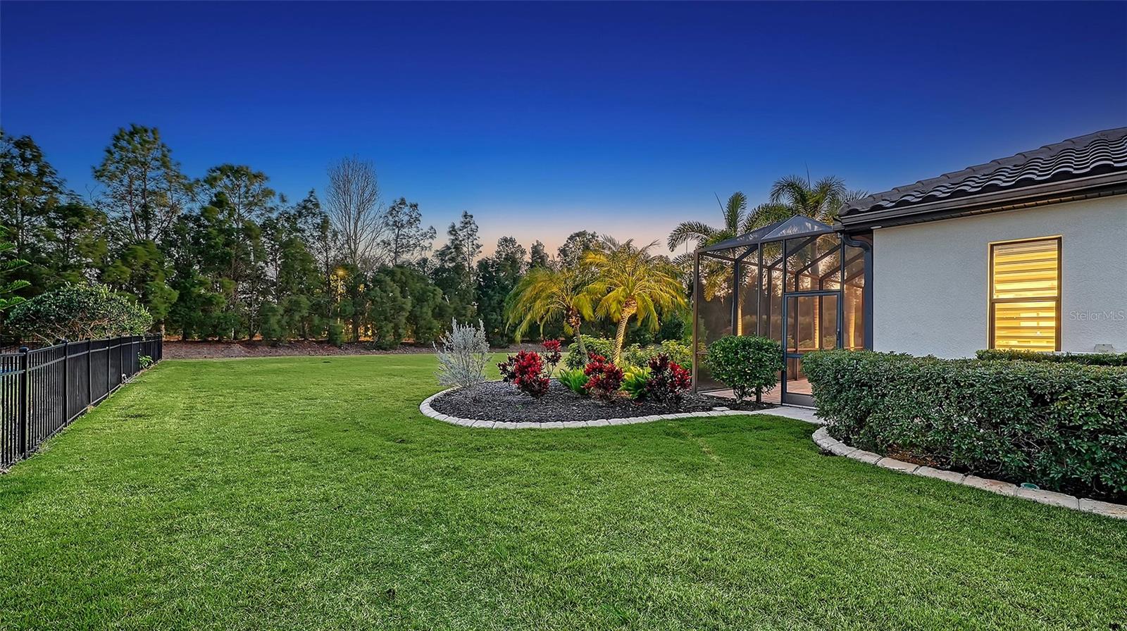 Image 81 of 93 For 15404 Linn Park Terrace