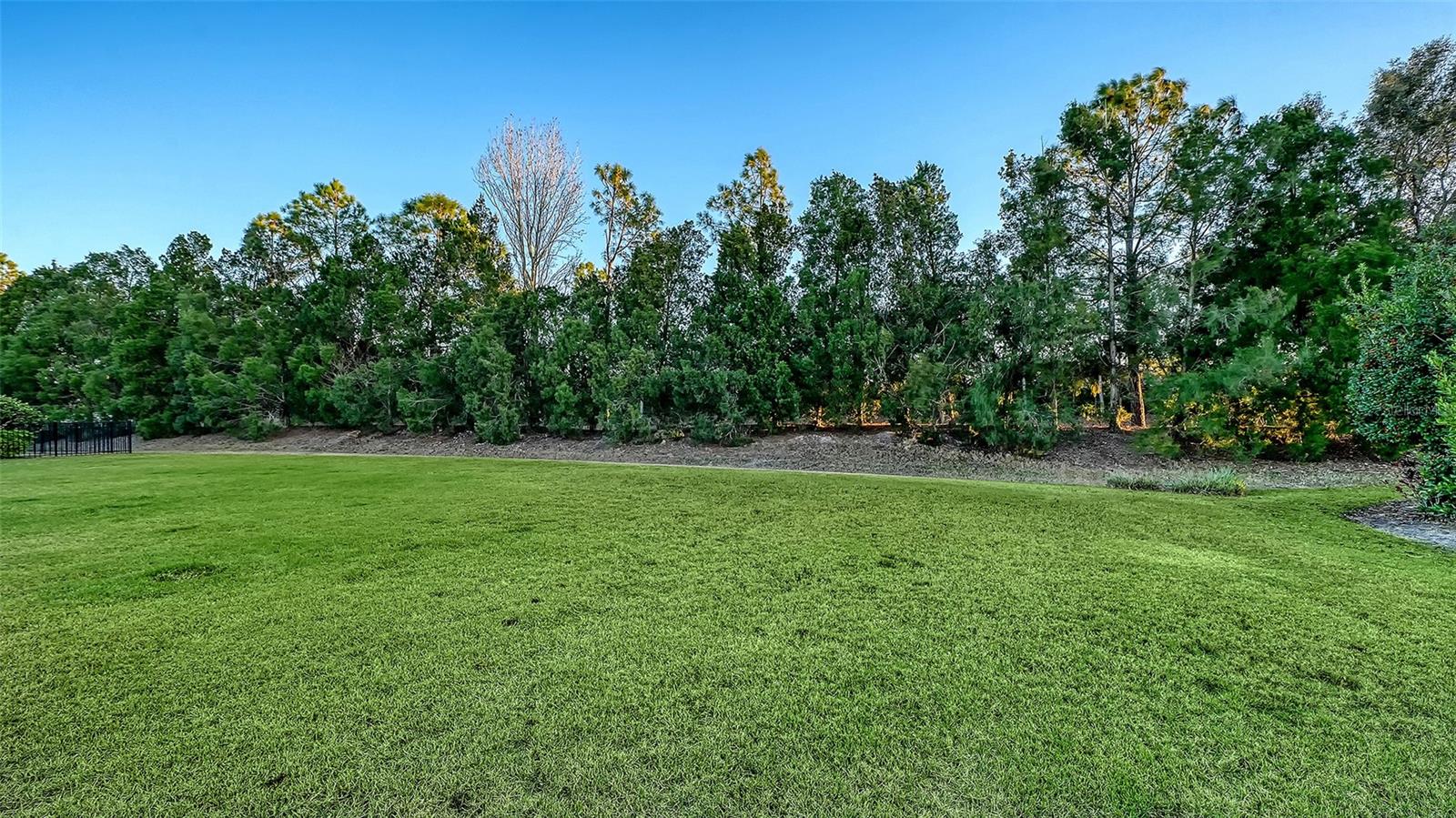 Image 89 of 93 For 15404 Linn Park Terrace