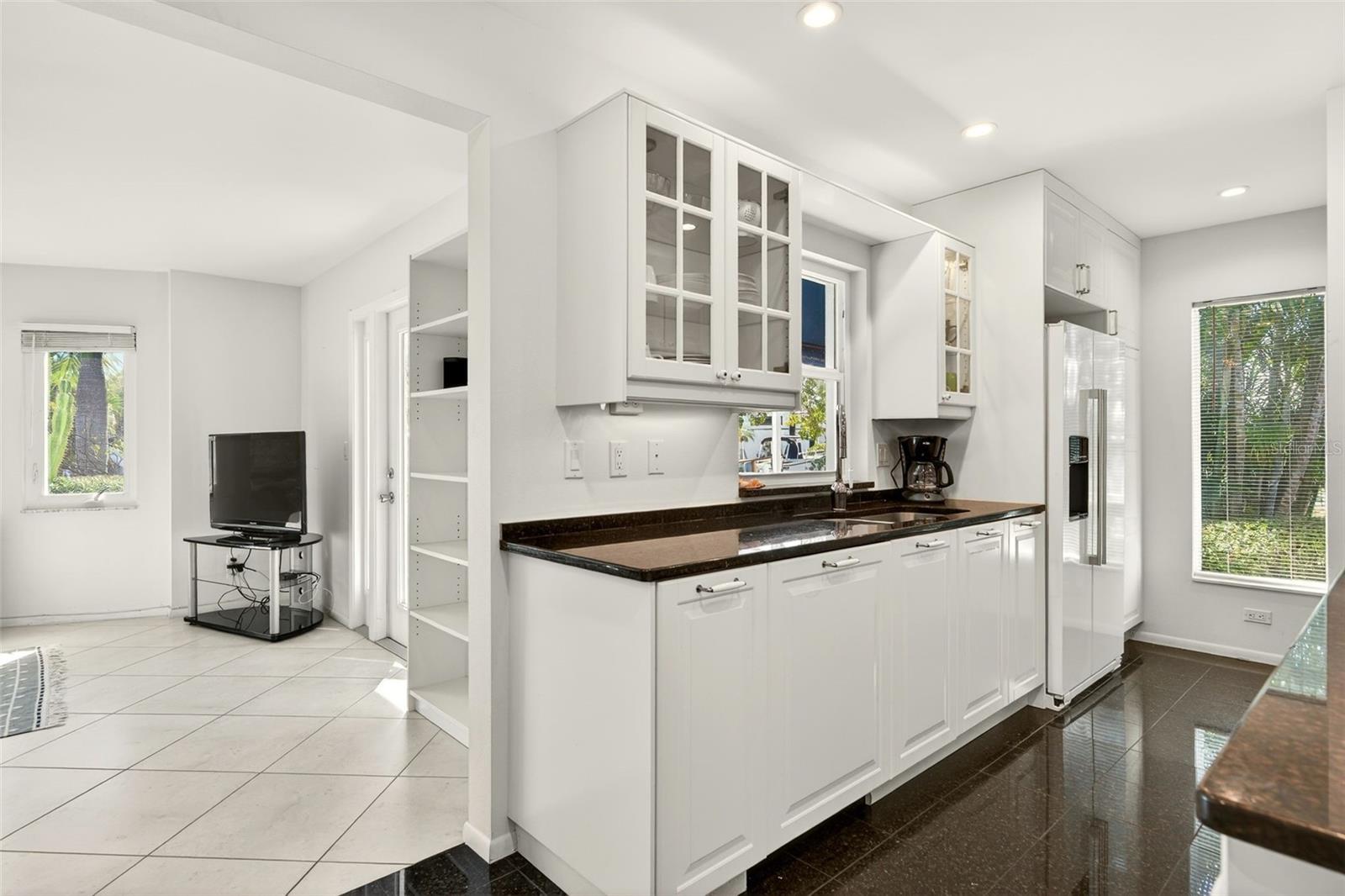 Image 12 of 43 For 550 De Narvaez Drive