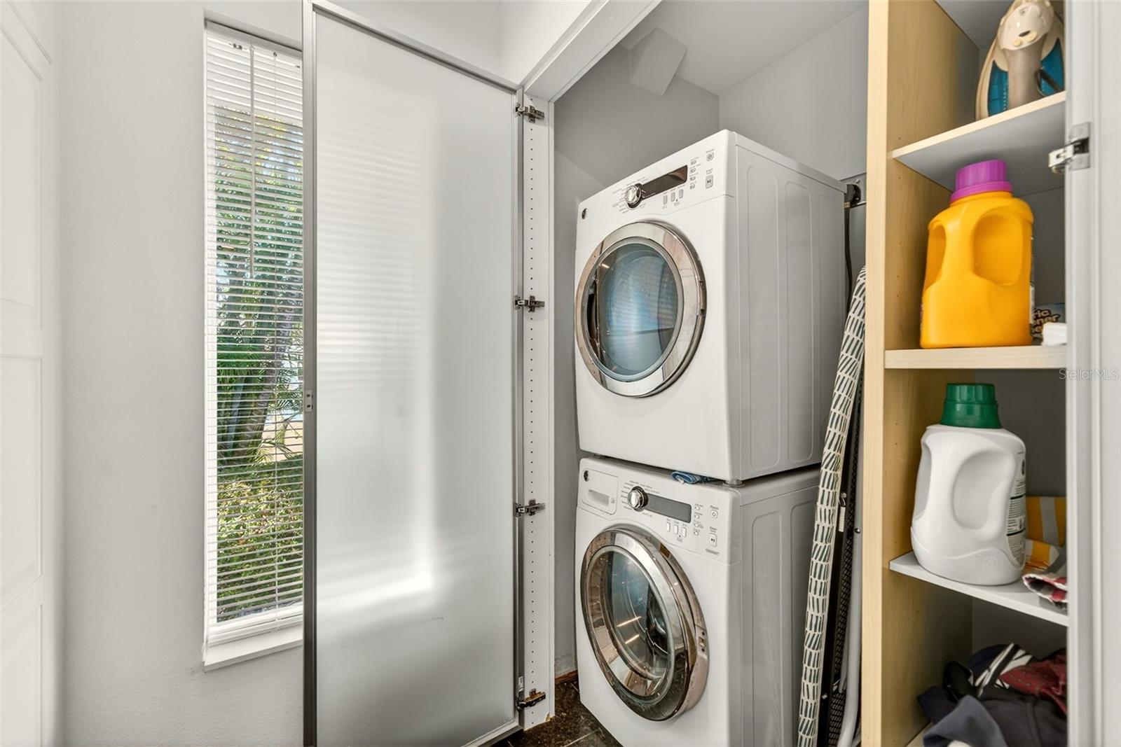 Image 14 of 43 For 550 De Narvaez Drive