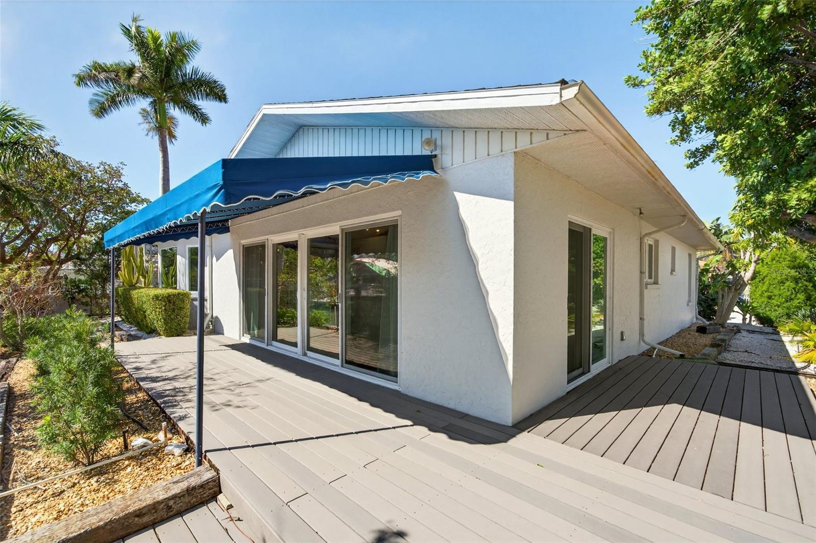 Image 29 of 43 For 550 De Narvaez Drive