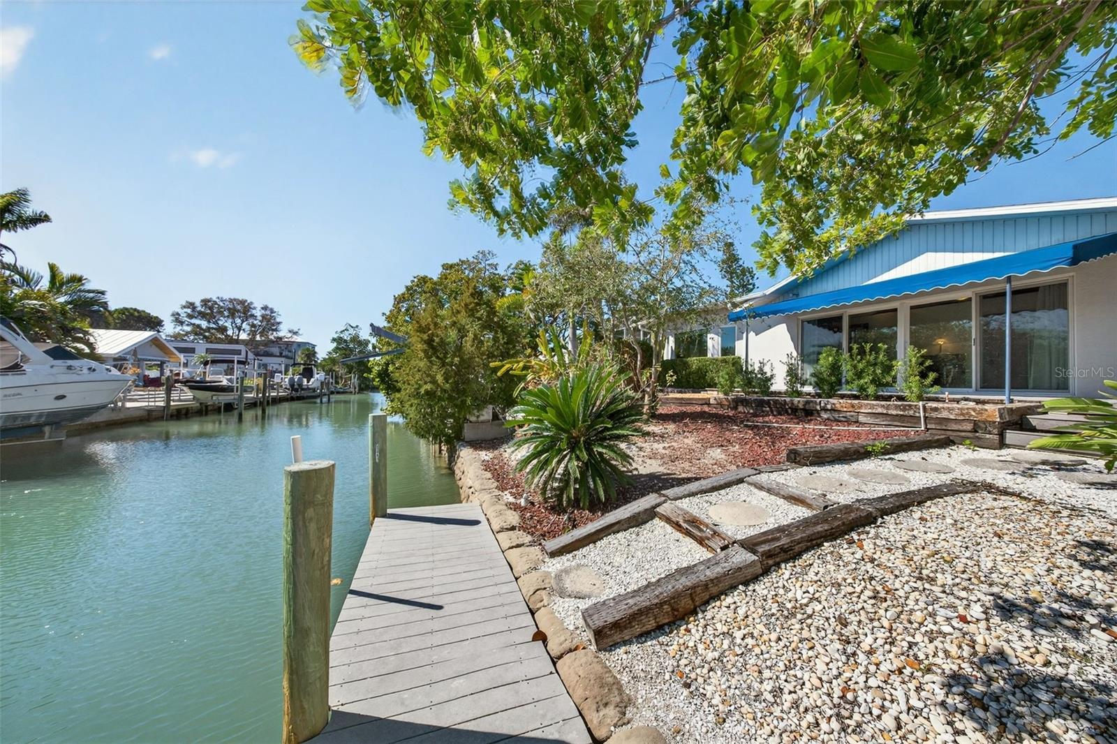 Image 3 of 43 For 550 De Narvaez Drive