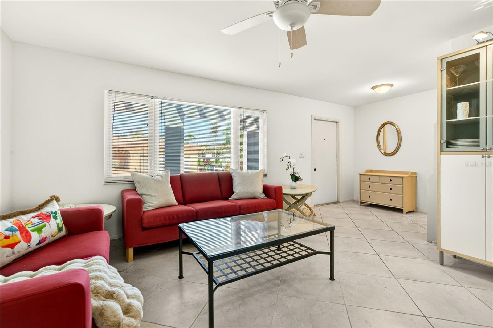 Image 8 of 43 For 550 De Narvaez Drive